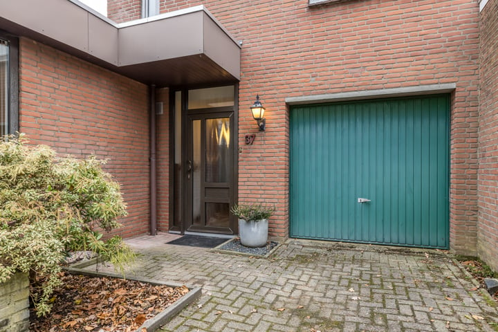 Bekijk foto 31 van Bachstraat 37