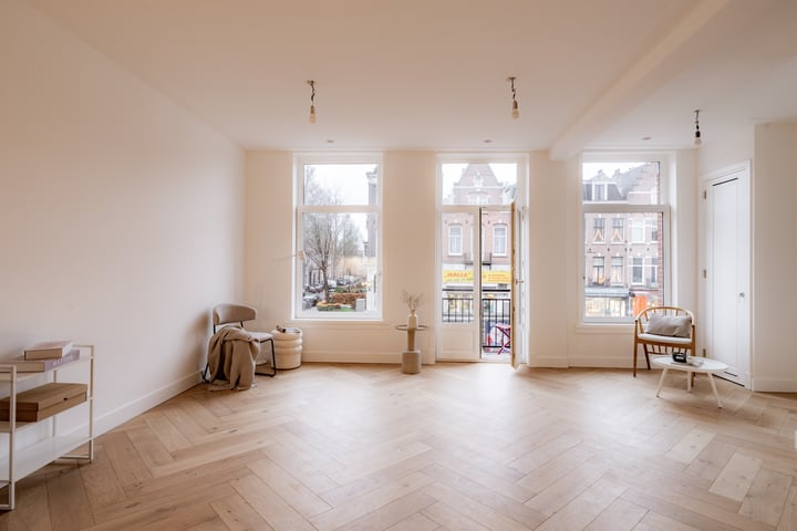 Bekijk foto 4 van Linnaeusstraat 85-1