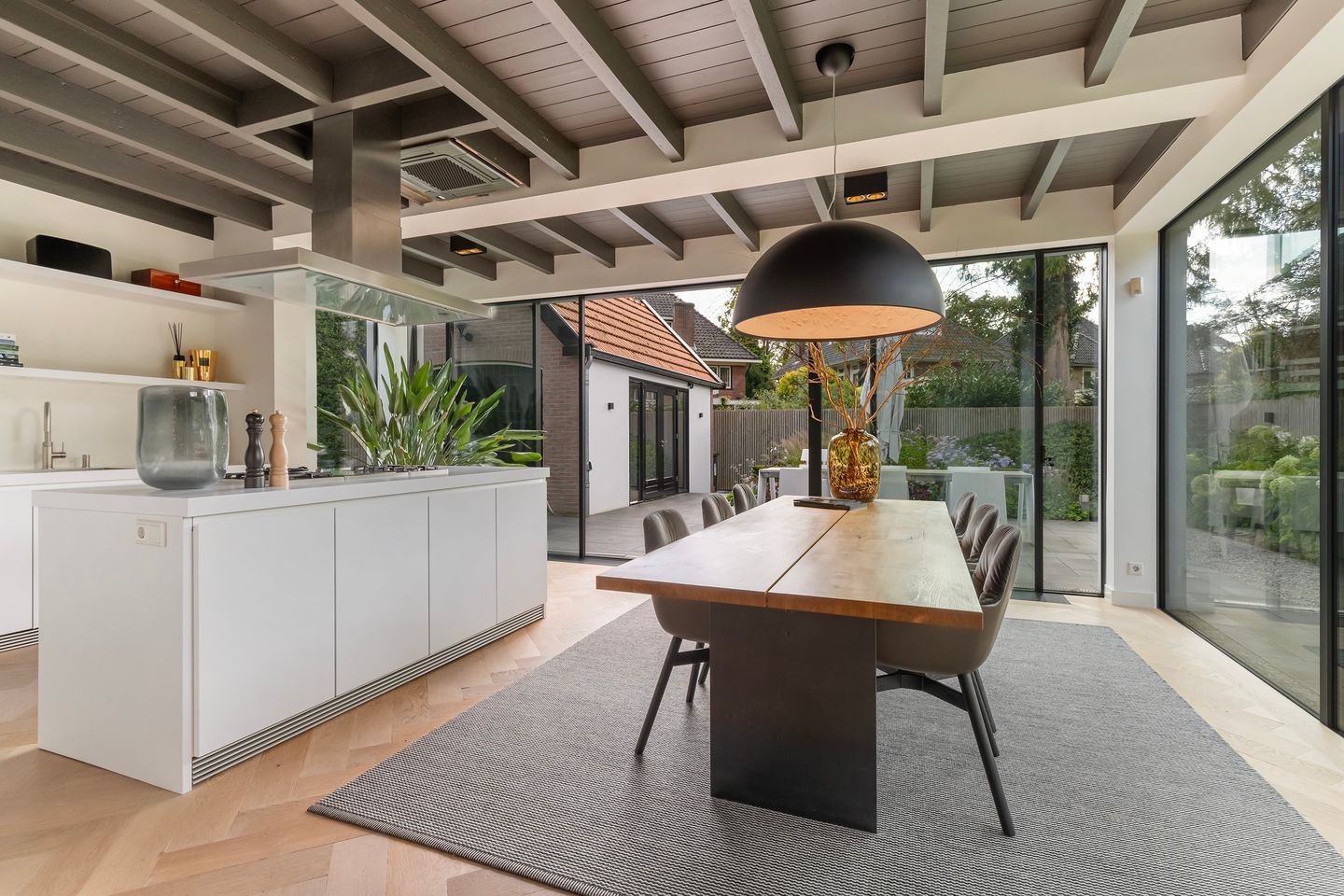 Foto 10 van Van Haersma de Withlaan 15