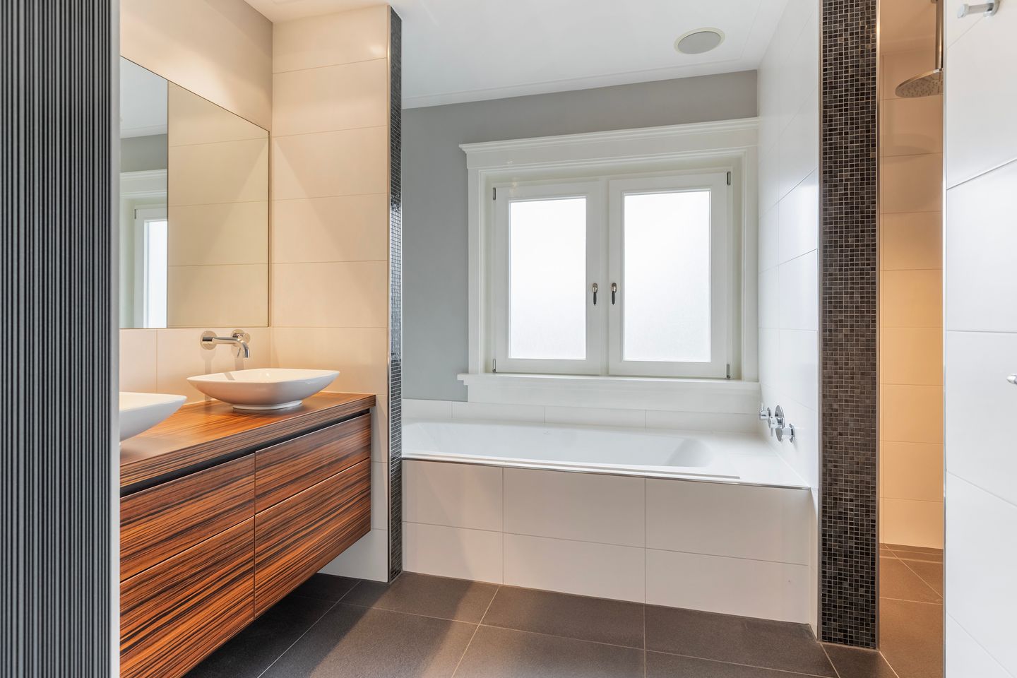 Foto 25 van Van Haersma de Withlaan 15