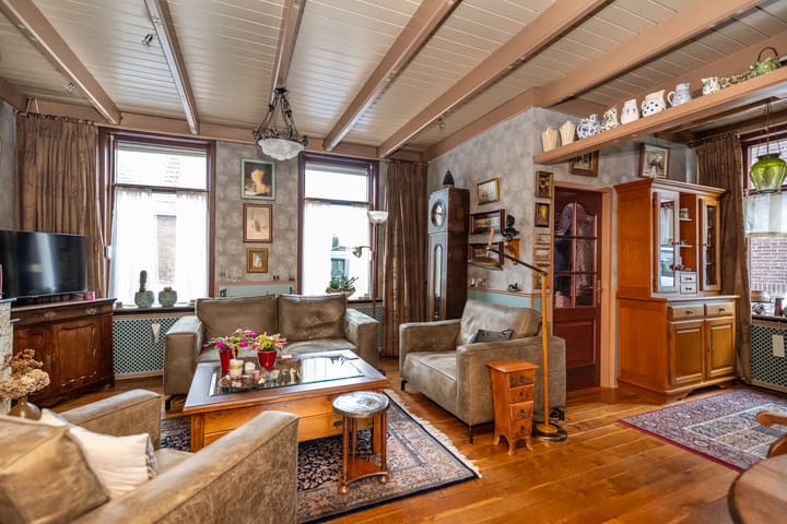 Foto 7 van Emmastraat 54