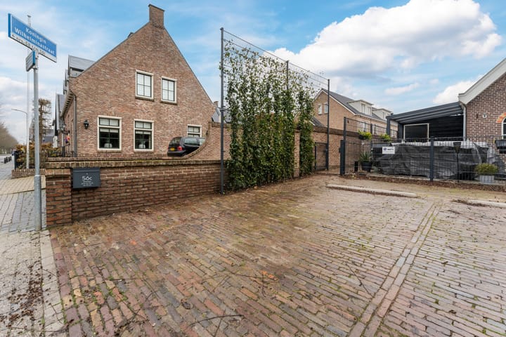 Photo 3 of Koningin Wilhelminastraat 56-C