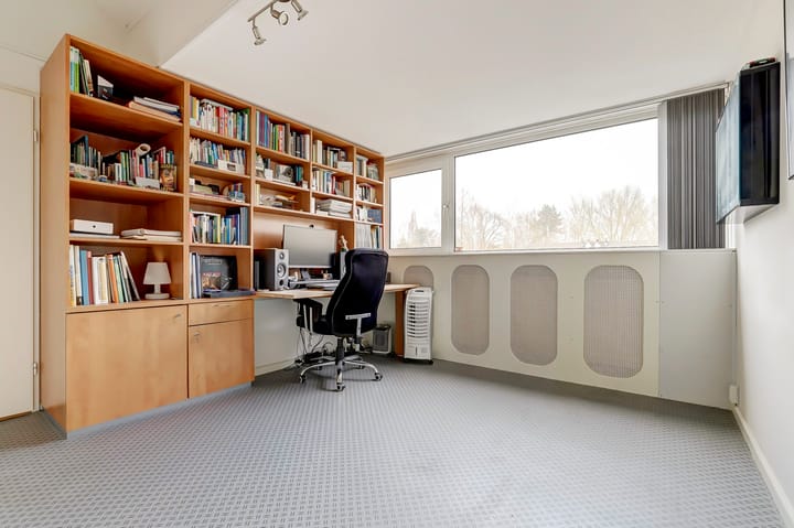 Foto 13 van Secretaris Versteeglaan 59