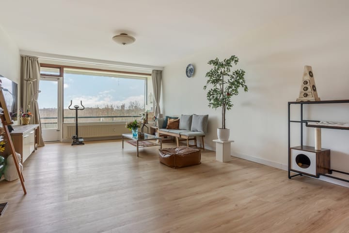 Photo 6 of Dr H. Colijnlaan 6-F148