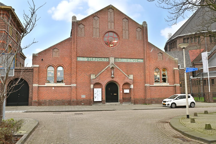 Lourdesplein 1, Bergen op Zoom