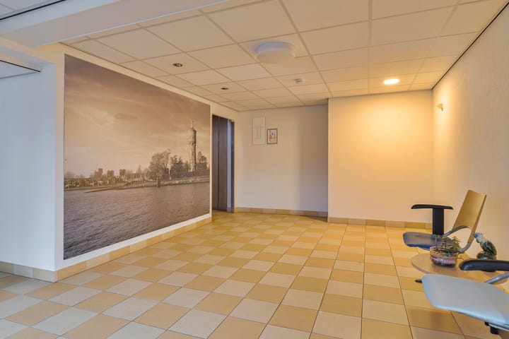 Foto 7 van Zonnestein 300