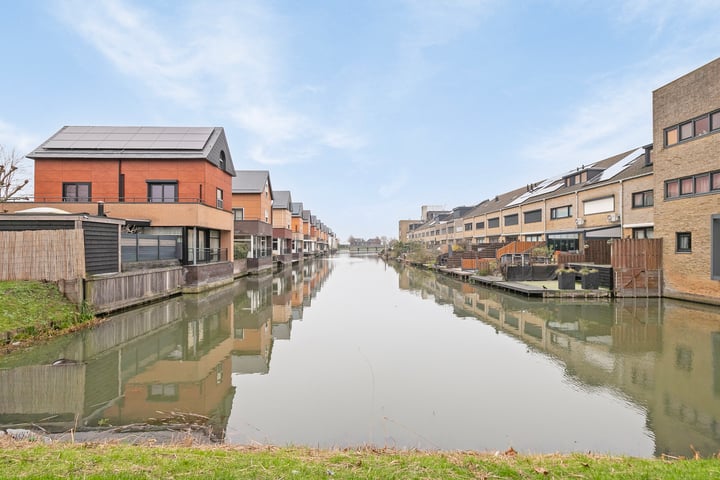 Bekijk foto 40 van Zonnestein 300