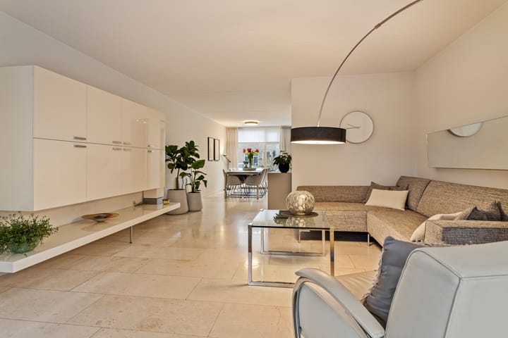 Foto 4 van Praaglaan 111