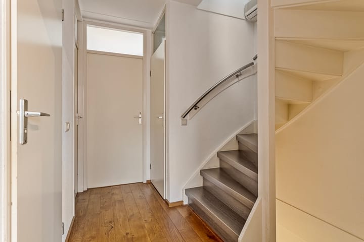 Foto 16 van Praaglaan 111