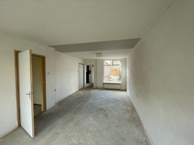 Bekijk foto 4 van Jasmijnstraat 54