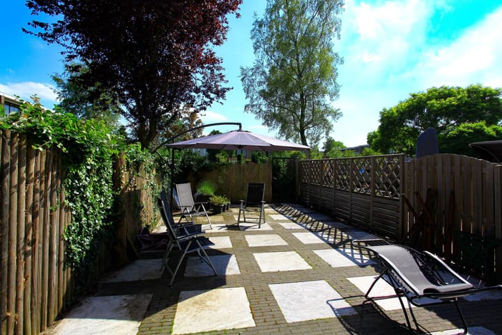 Photo 17 of Roosmarijnhof 12