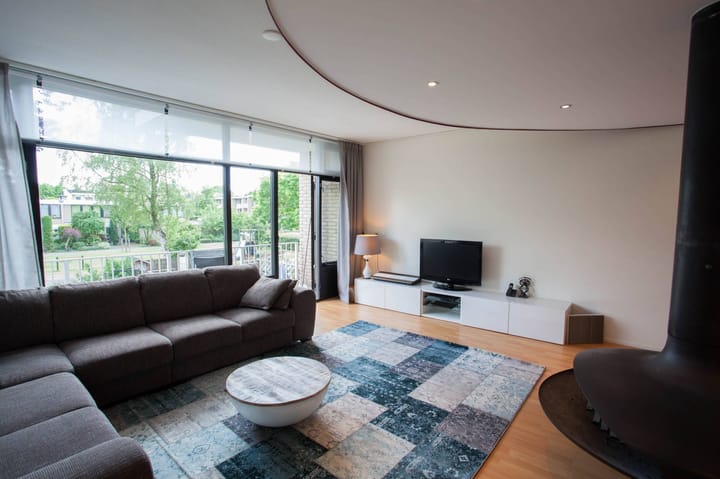 Photo 3 of Roosmarijnhof 12