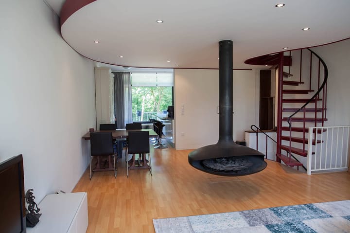 Photo 8 of Roosmarijnhof 12