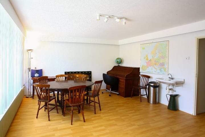 Photo 9 of Roosmarijnhof 12