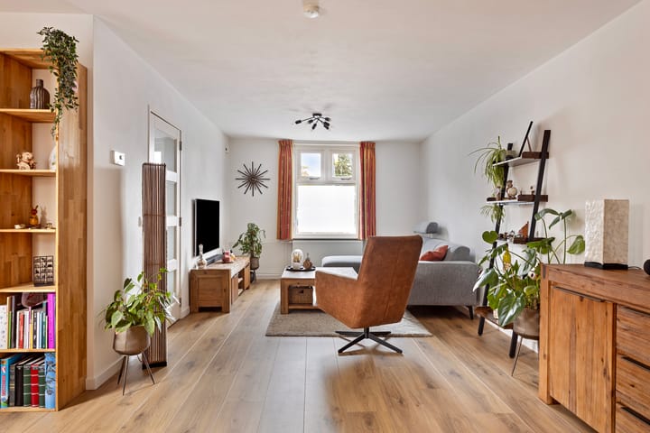 Foto 2 van Dorpsstraat 10