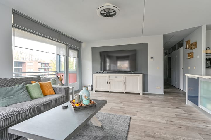 Foto 15 van Valtherlaan 233