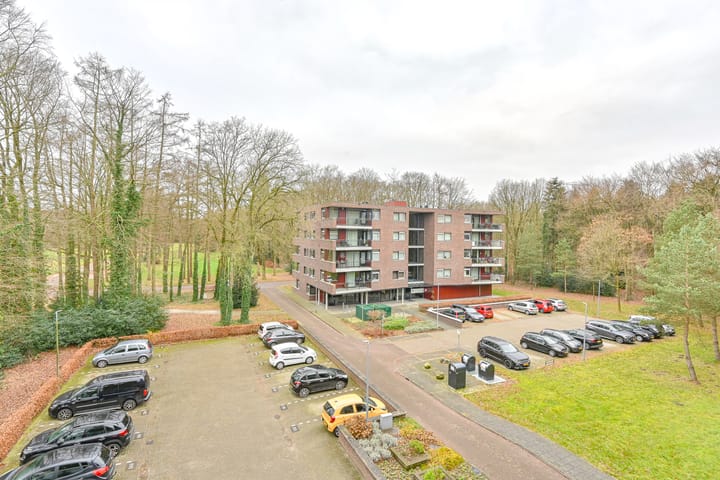 Foto 31 van Valtherlaan 233