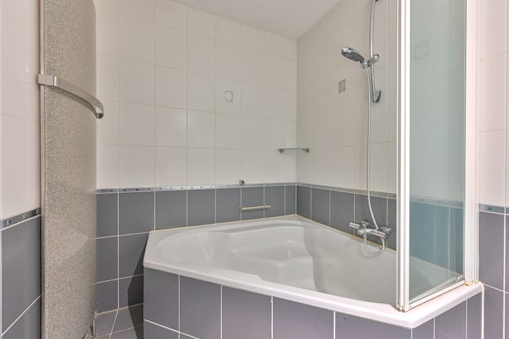 Foto 34 van Valtherlaan 233