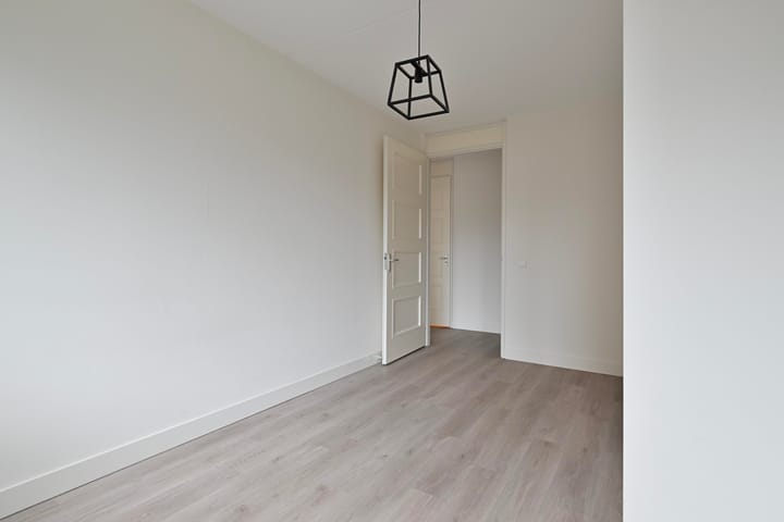 Foto 15 van Martinus Nijhofflaan 114