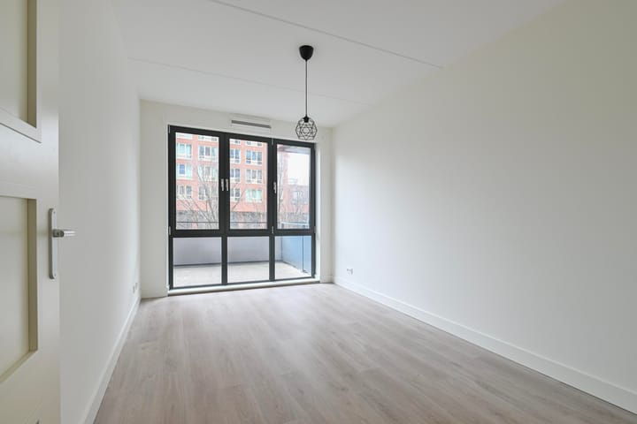 Foto 16 van Martinus Nijhofflaan 114