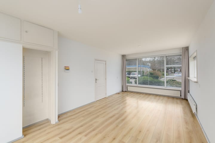 Photo 6 of J H Jurresstraat 13