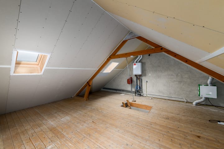 Photo 24 of J H Jurresstraat 13