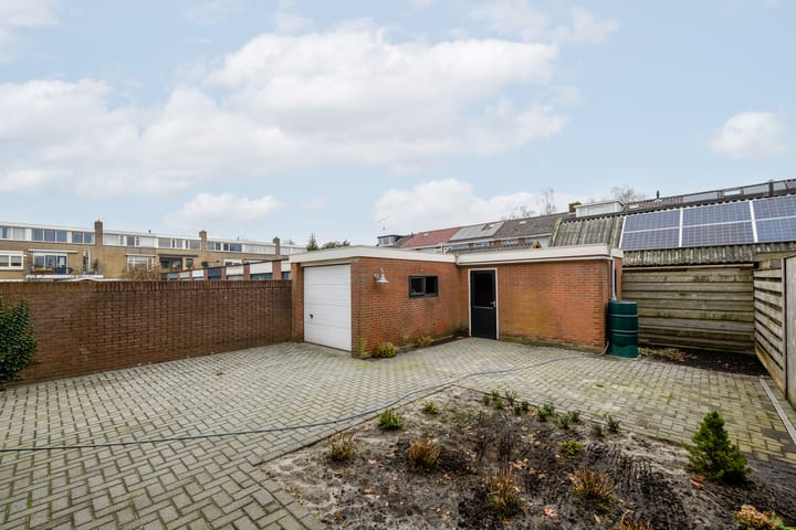 Photo 27 of J H Jurresstraat 13