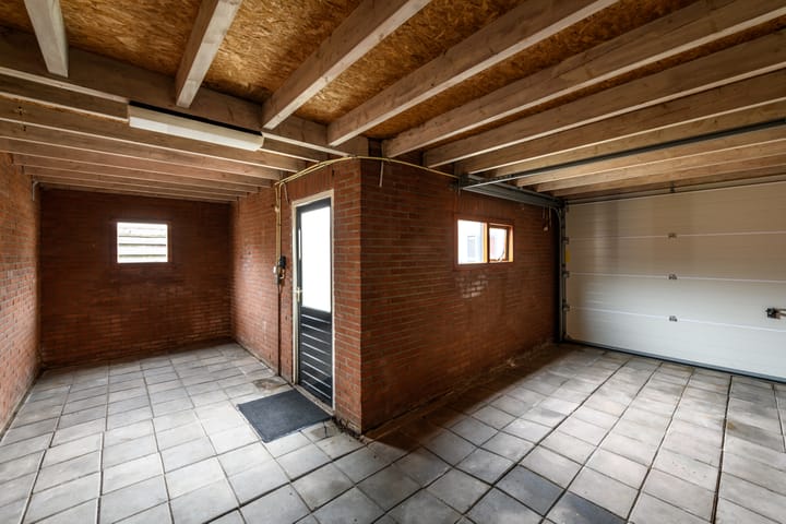 Photo 30 of J H Jurresstraat 13