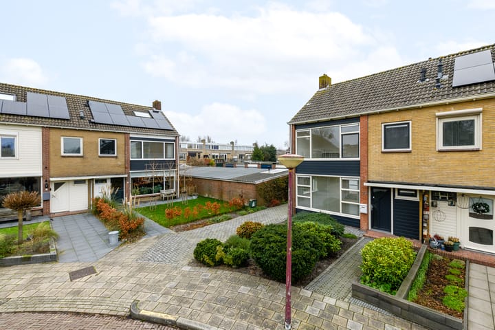 Photo 33 of J H Jurresstraat 13