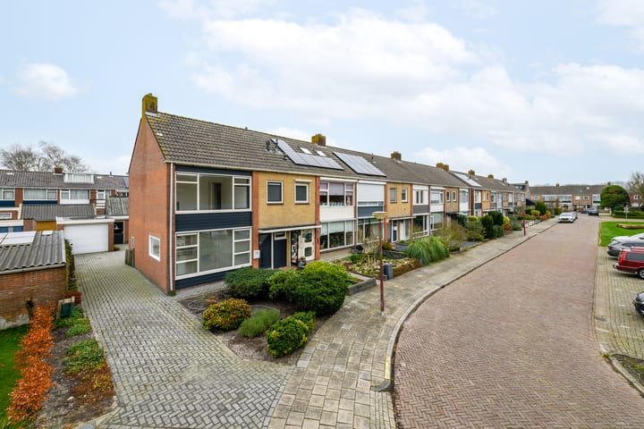 Photo 34 of J H Jurresstraat 13