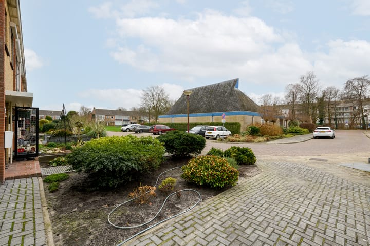 Photo 35 of J H Jurresstraat 13