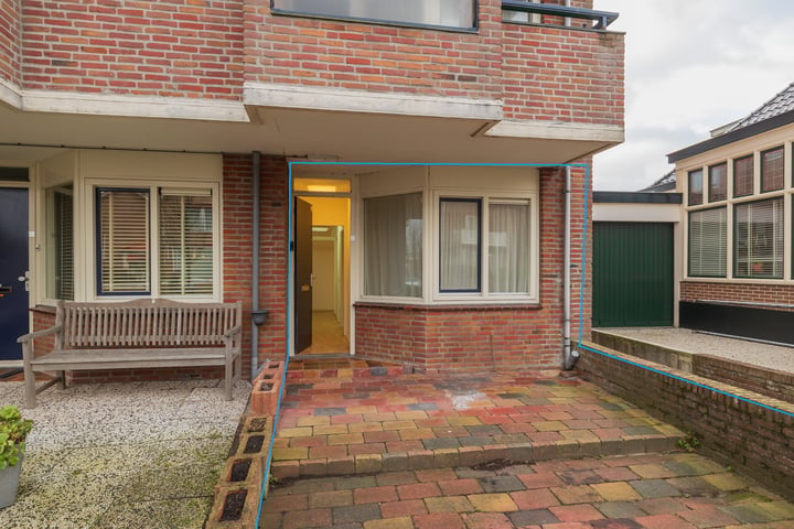 View photo 1 of Hogeweg 54-F1