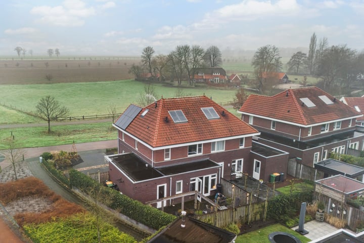 View photo 42 of Heidevlinder 24