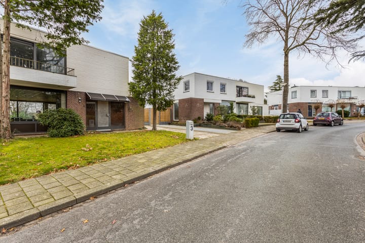 Foto 2 van Dr. Hustinxlaan 3