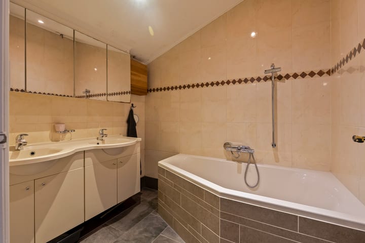 Foto 14 van O.F. Weisestraat 2