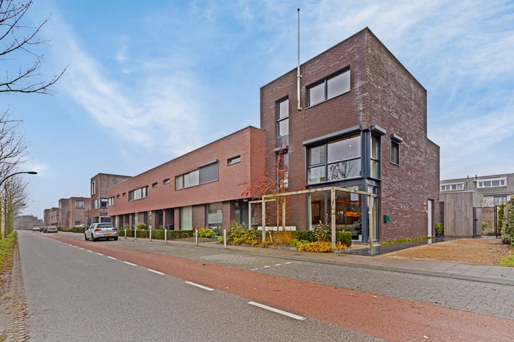 View photo 38 of Landbouwlaan 76