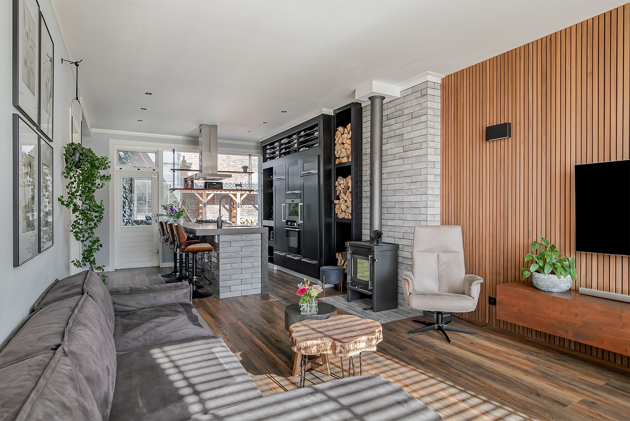 Foto 12 van Petrus Feddesstraat 4