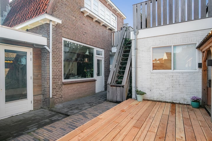 Bekijk foto 26 van Petrus Feddesstraat 4