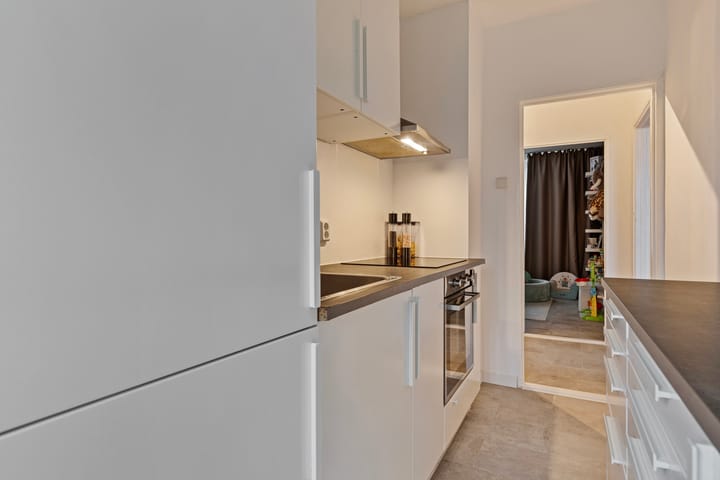 Foto 9 van van der Duyn van Maasdamlaan 136-C