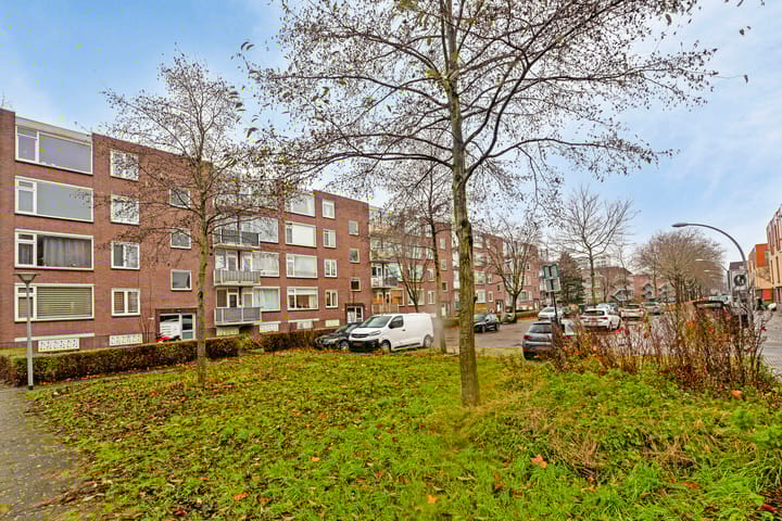 Foto 22 van van der Duyn van Maasdamlaan 136-C