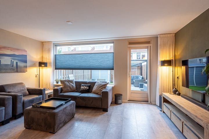 Foto 2 van Koolzaadakker 5