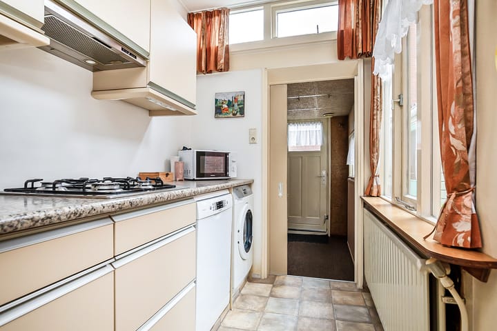 Foto 16 van Brouwerstraat 33