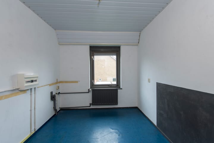 Foto 18 van Rauwbrakenweg 8