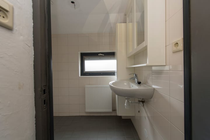 Foto 20 van Rauwbrakenweg 8