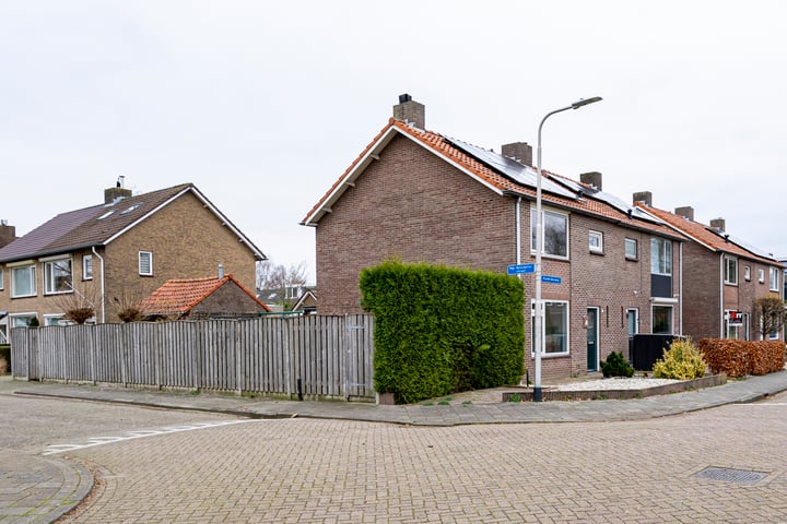 Bekijk foto 36 van Rauwbrakenweg 8