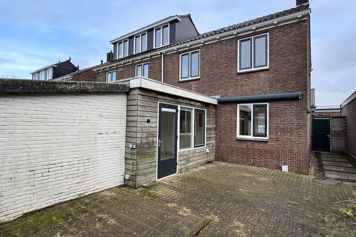 View photo 14 of Sint Martinusstraat 56