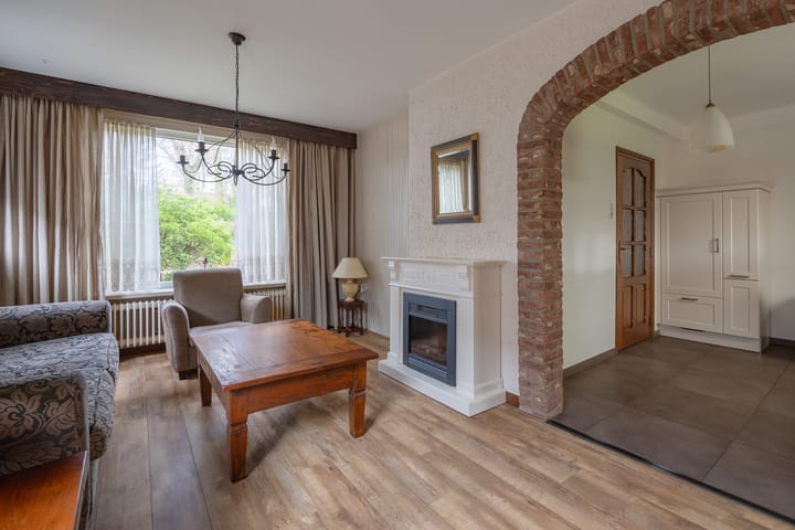 Foto 12 van Merseloseweg 135