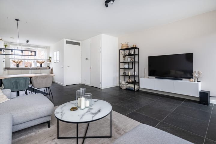 Foto 12 van Molenplein 17