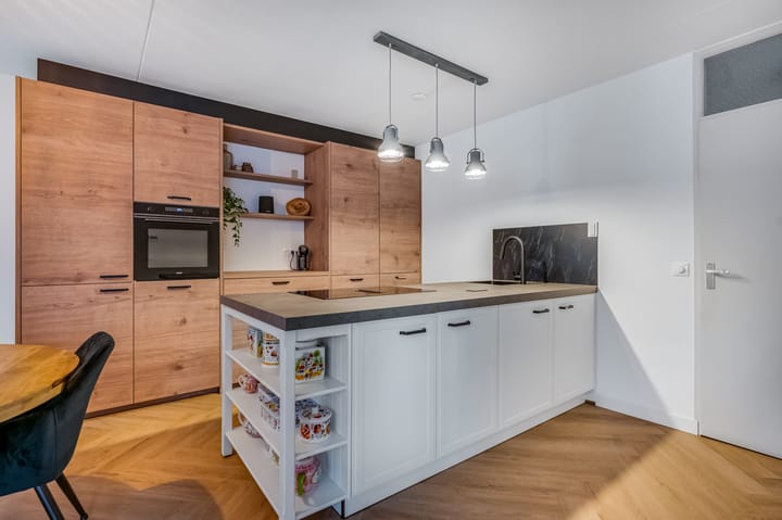 Foto 12 van Vincent van Goghstraat 56