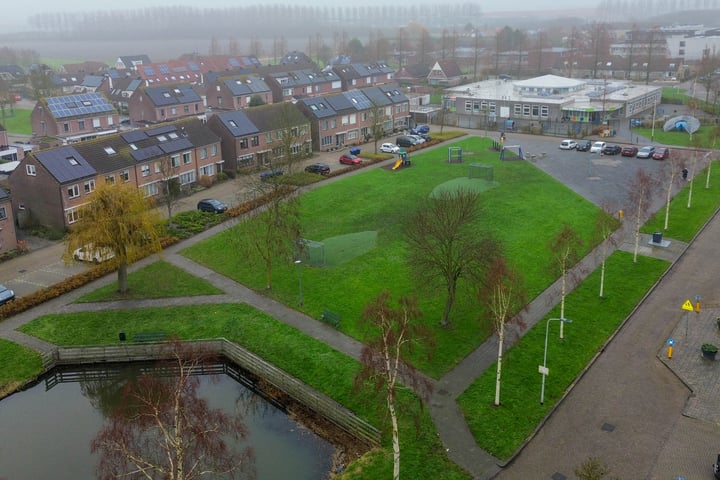 Bekijk foto 32 van Melkweg 22